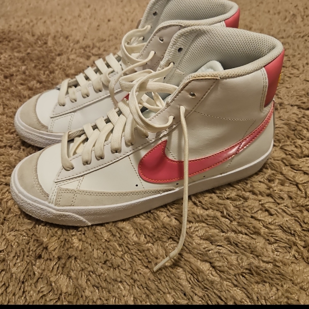 Youth Nike Blazers 77 Mid Pinksicle Sneakers - Picture 2 of 5